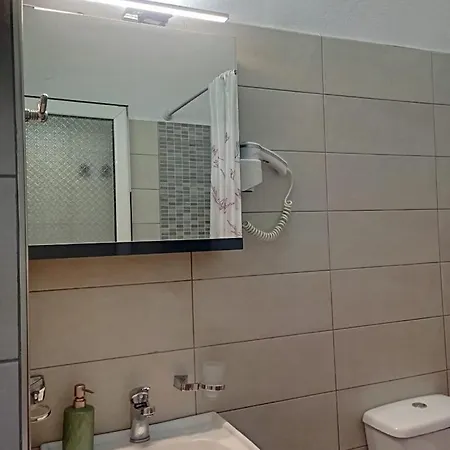 In Himaras Heart מלון