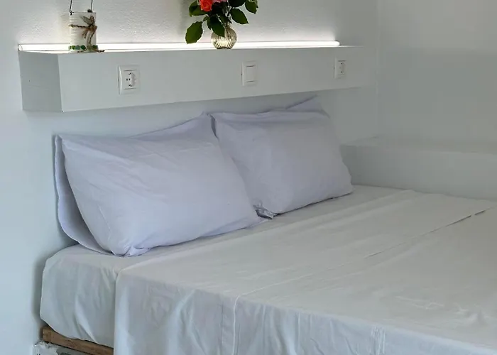 Hotel In Himaras Heart