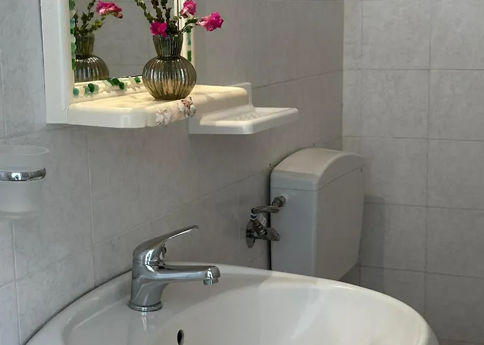 Hotel In Himaras Heart Himare