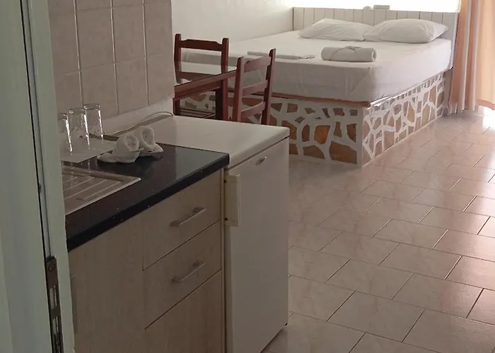 Hotel In Himaras Heart 3*